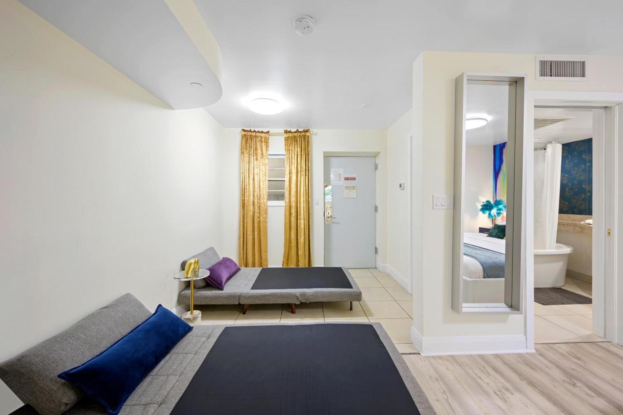 Ocean Drive Apartments With Rooftop Pool, South Beach, Miami ميامي بيتش المظهر الخارجي الصورة