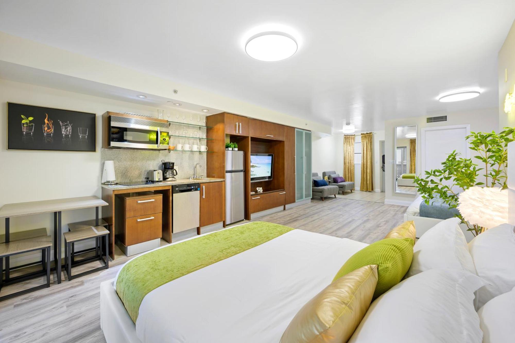 Ocean Drive Apartments With Rooftop Pool, South Beach, Miami ميامي بيتش المظهر الخارجي الصورة